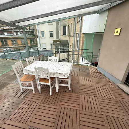 Апартаменты Great Downtown With Big Terrace *