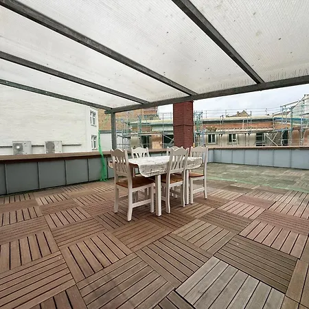 Great Downtown With Big Terrace *